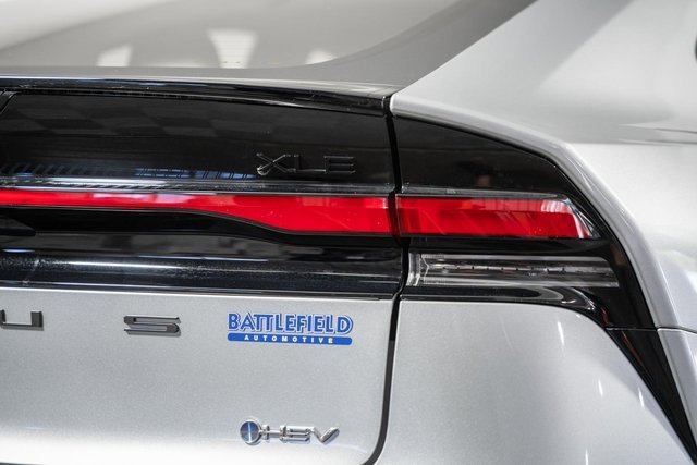 New 2026 Toyota Prius XLE image 6