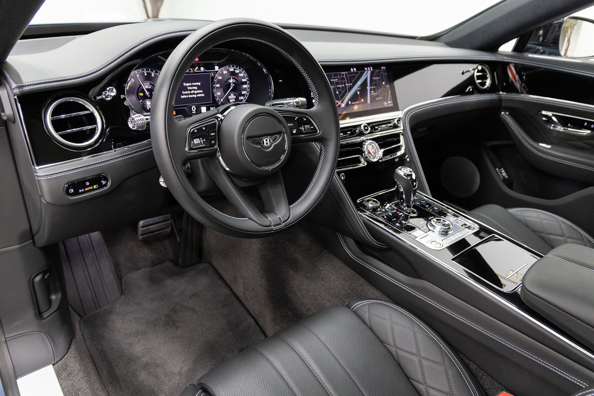 Used 2024 Bentley Flying Spur Plug-In Hybrid AWD/4WD image 6