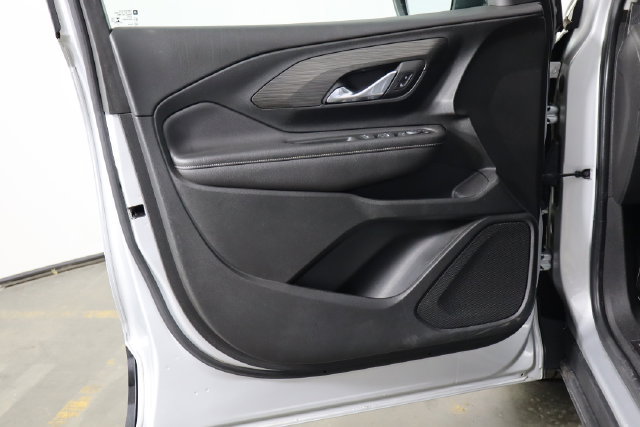 Used 2022 GMC Terrain SLE FWD image 18