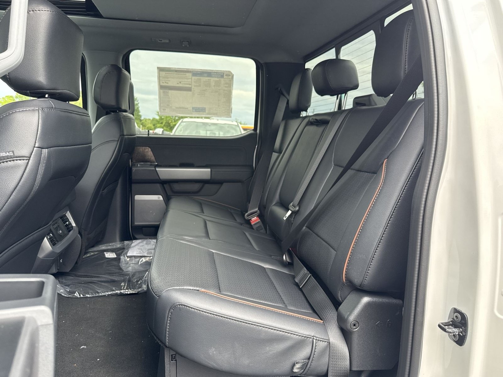 New 2026 Ford F250 Lariat w/ Black Appearance Package AWD/4WD image 30