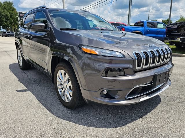 Used 2018 Jeep Cherokee Overland w/ Technology Group AWD/4WD image 7