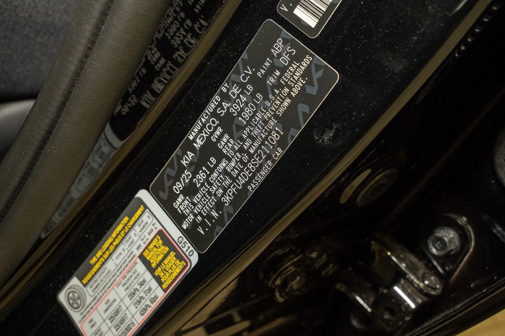 New 2025 Kia K4 EX image 18