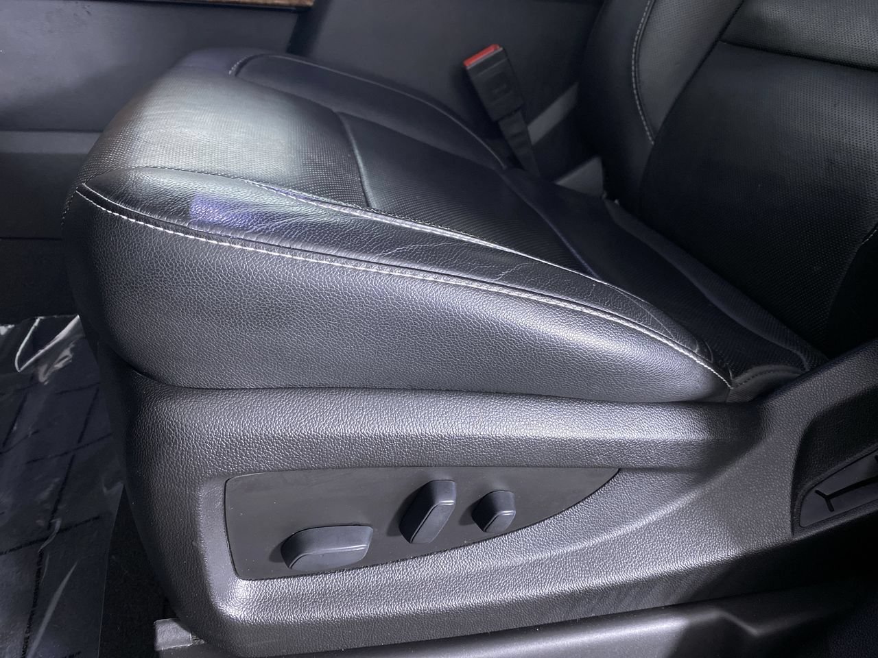 Certified 2019 Chevrolet Suburban Premier AWD/4WD image 10