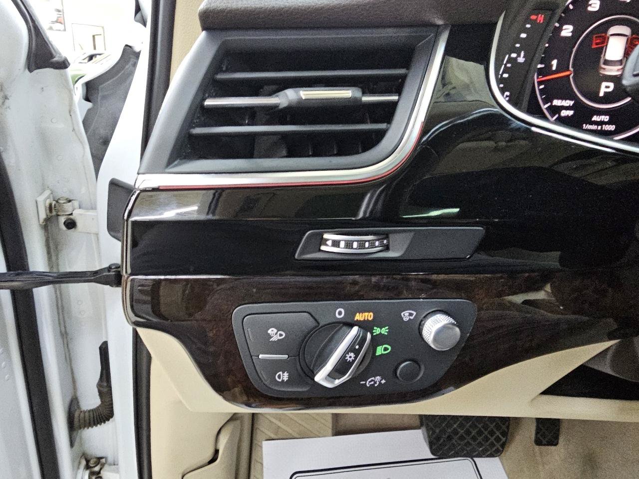 Used 2018 Audi Q7 3.0T Prestige AWD/4WD image 39