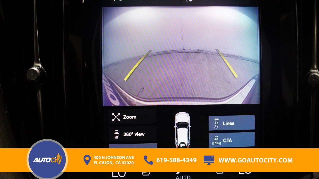 Used 2019 Volvo XC60 T8 Inscription w/ Advanced Package image 12