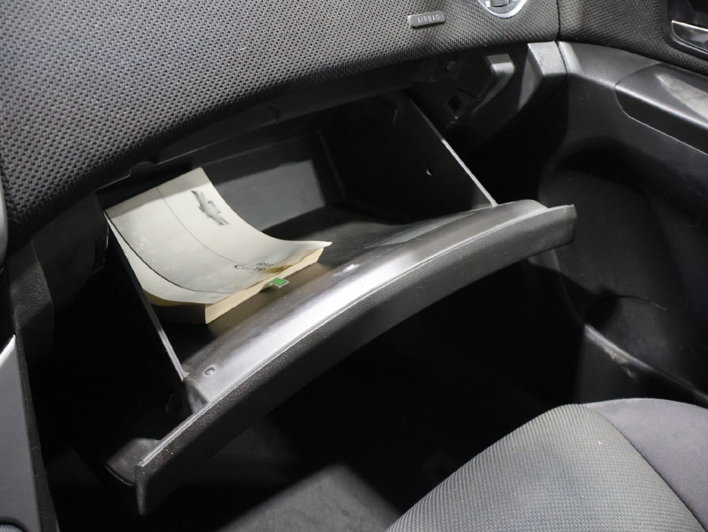 Used 2012 Chevrolet Cruze LT FWD image 30