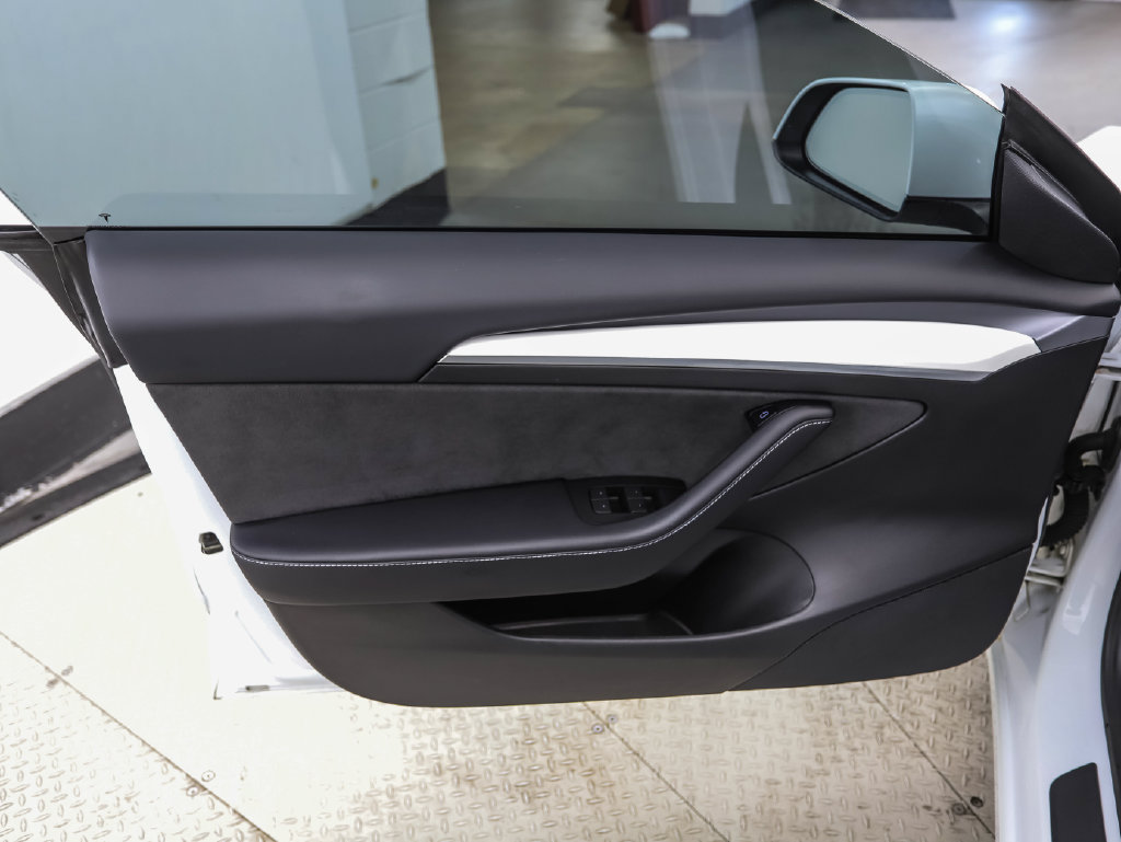 Used 2022 Tesla Model 3 Long Range AWD/4WD image 9