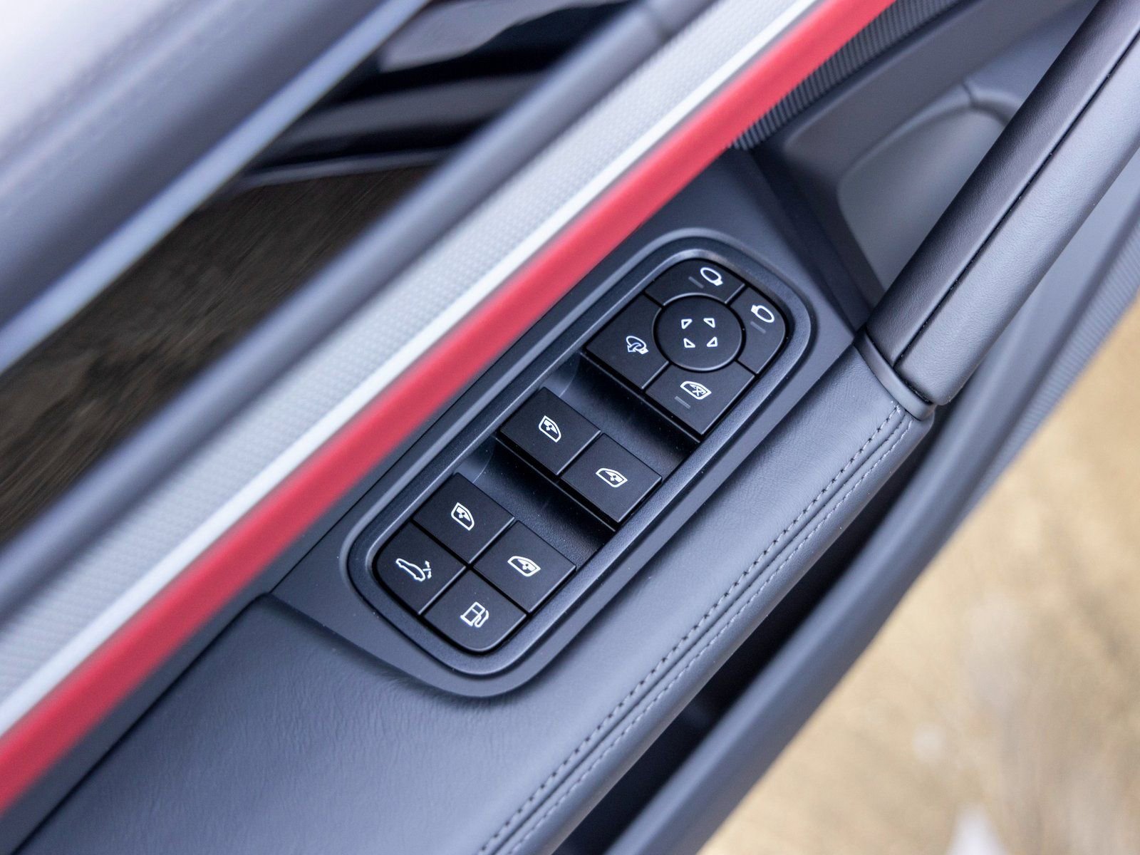 New 2026 Porsche Cayenne E-Hybrid image 25