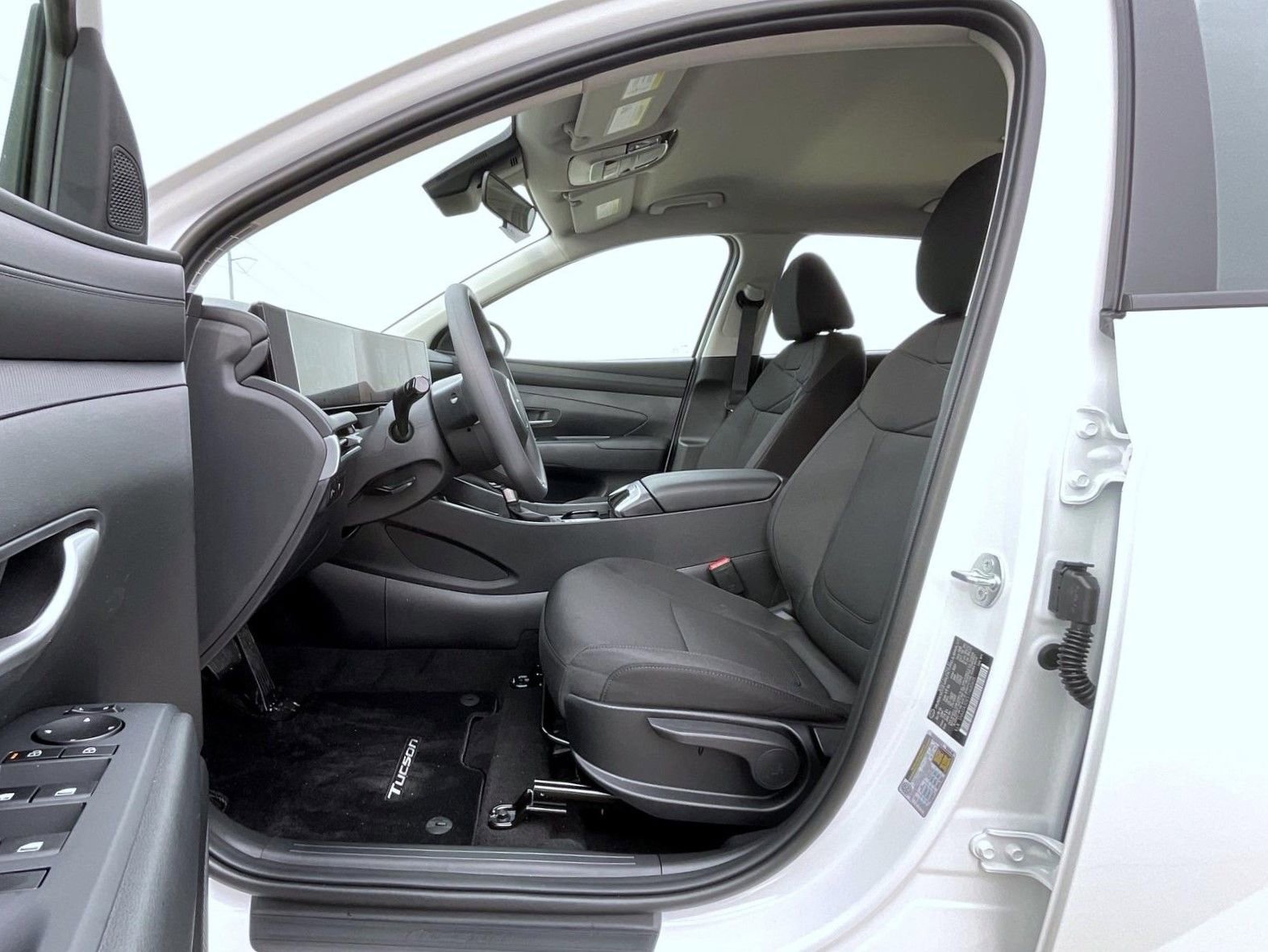 New 2026 Hyundai Tucson SE image 10