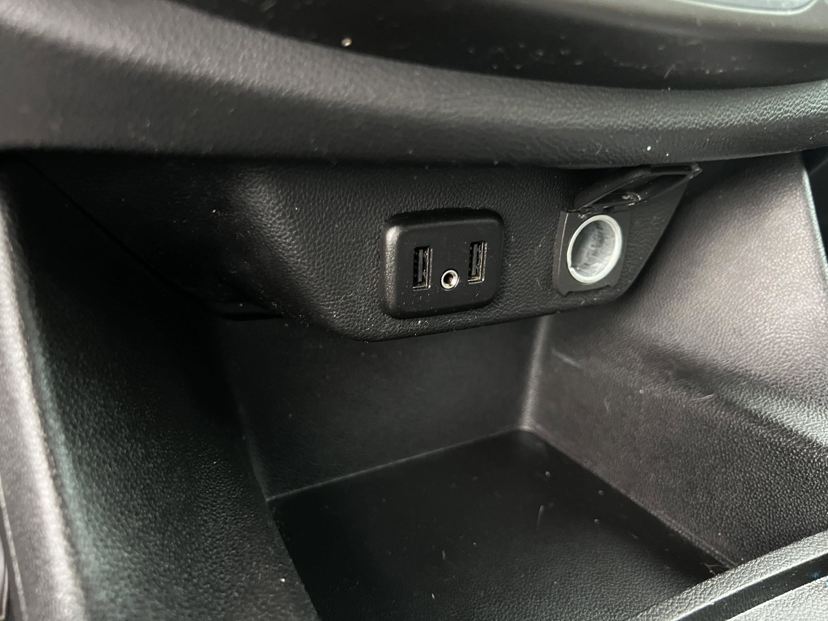 Used 2018 Chevrolet Traverse LT image 12