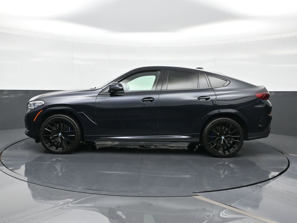 Used 2022 BMW X6 M50i w/ Executive Package image 4