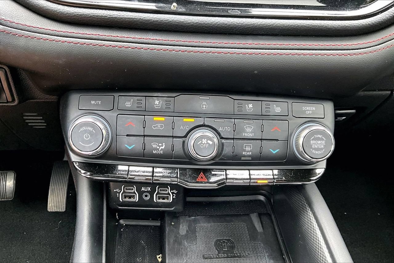 Certified 2023 Dodge Durango R/T AWD/4WD image 19