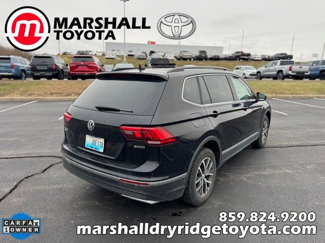 Used 2020 Volkswagen Tiguan SE w/ Panoramic Sunroof Package image 3