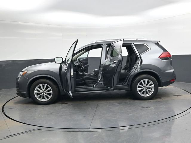 Used 2018 Nissan Rogue SV image 37