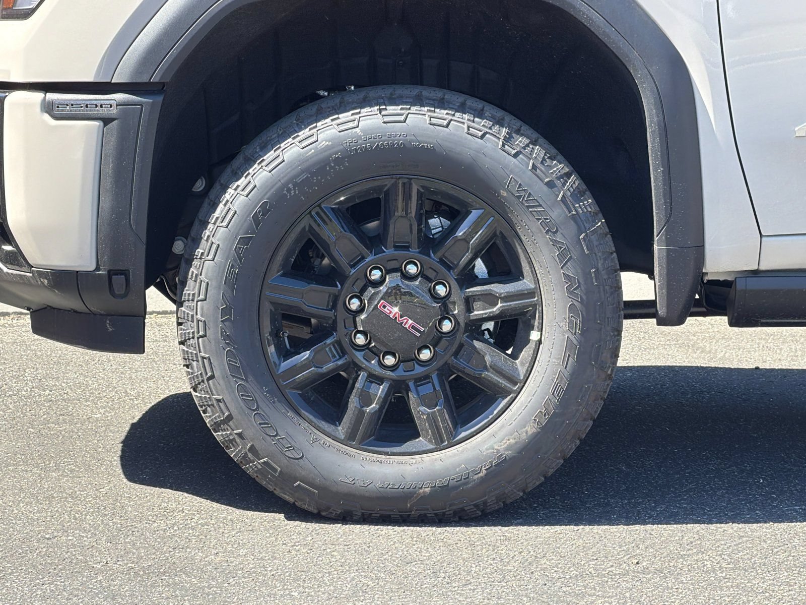 New 2026 GMC Sierra 2500 AT4 w/ AT4 Premium Plus Package AWD/4WD image 24