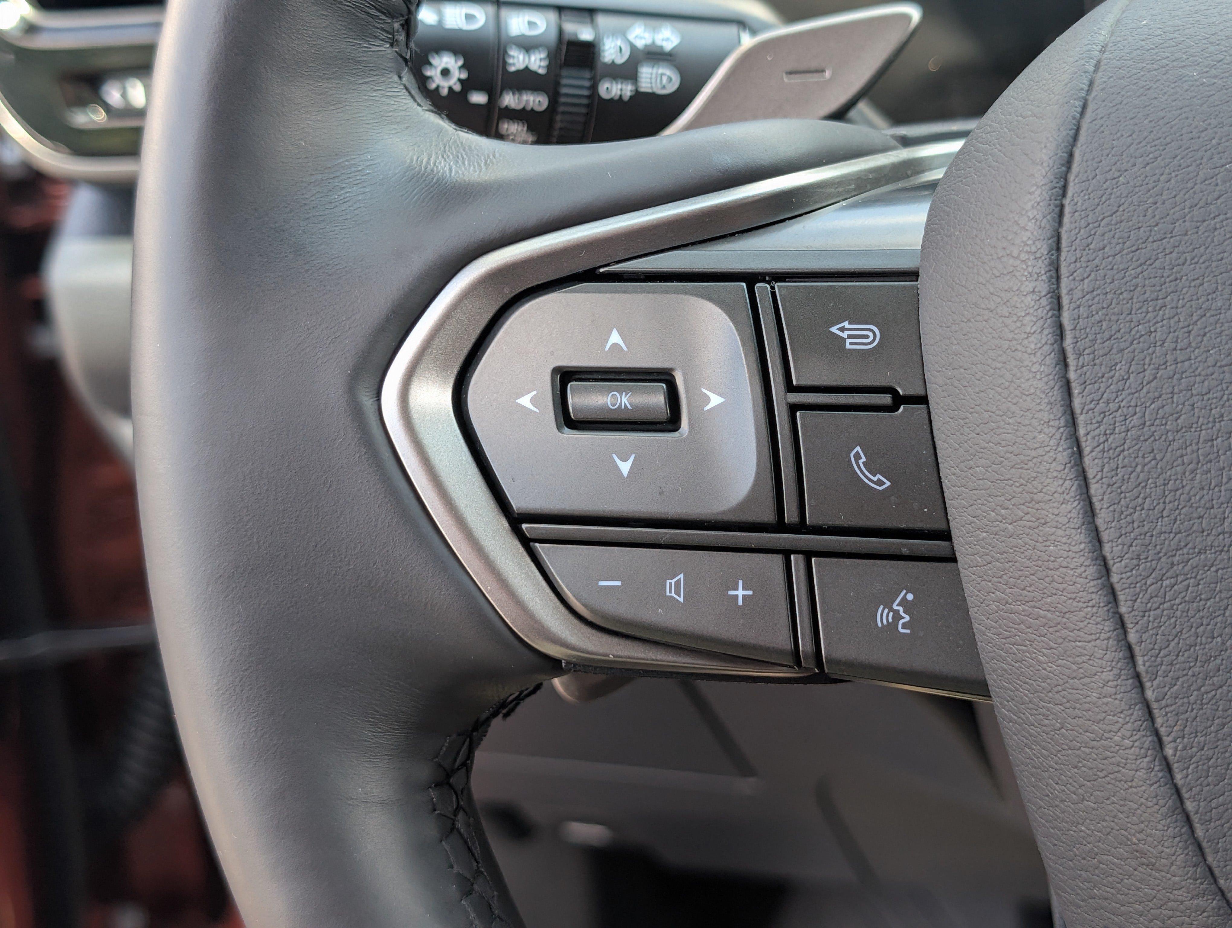Certified 2025 Lexus NX 350h AWD w/ Cold Area Package image 23