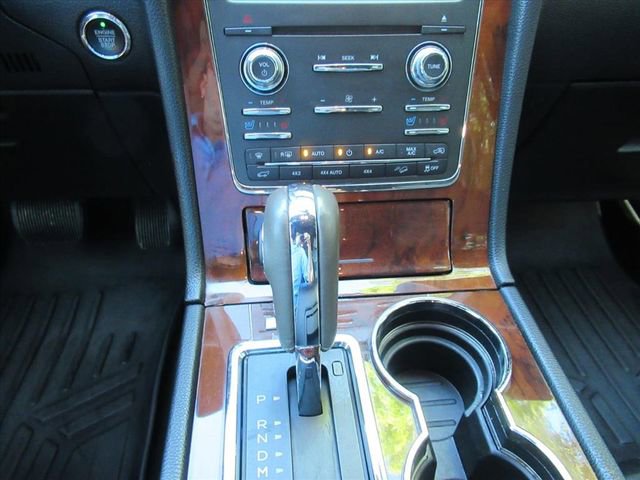 Used 2017 Lincoln Navigator Select image 24
