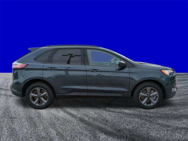 Used 2023 Ford Edge SEL w/ Sport Appearance Package image 3