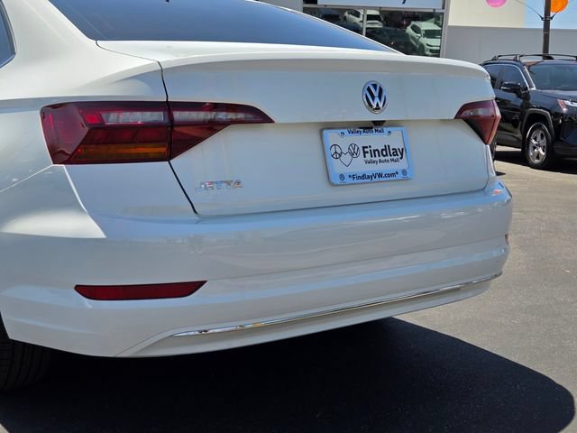 Used 2019 Volkswagen Jetta SEL w/ Cold Weather Package FWD image 5