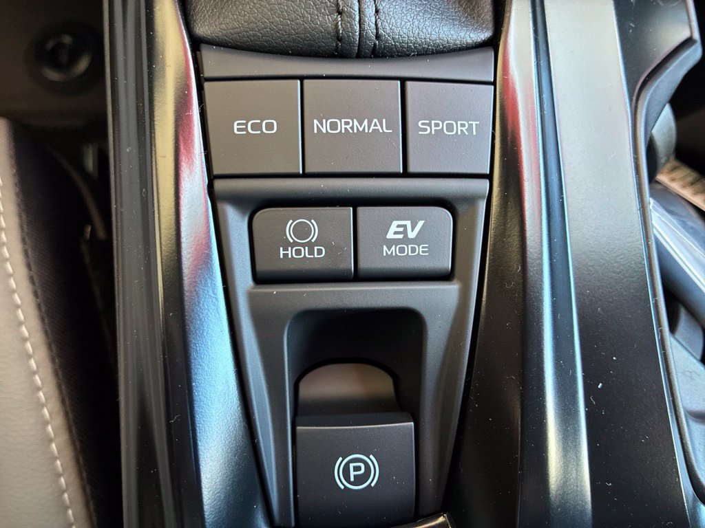 New 2026 Toyota Camry SE FWD image 30
