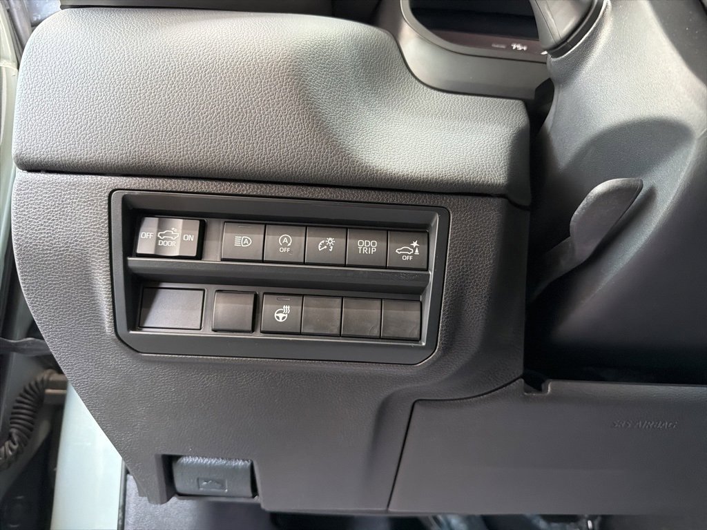Used 2024 Toyota Tundra Limited image 15