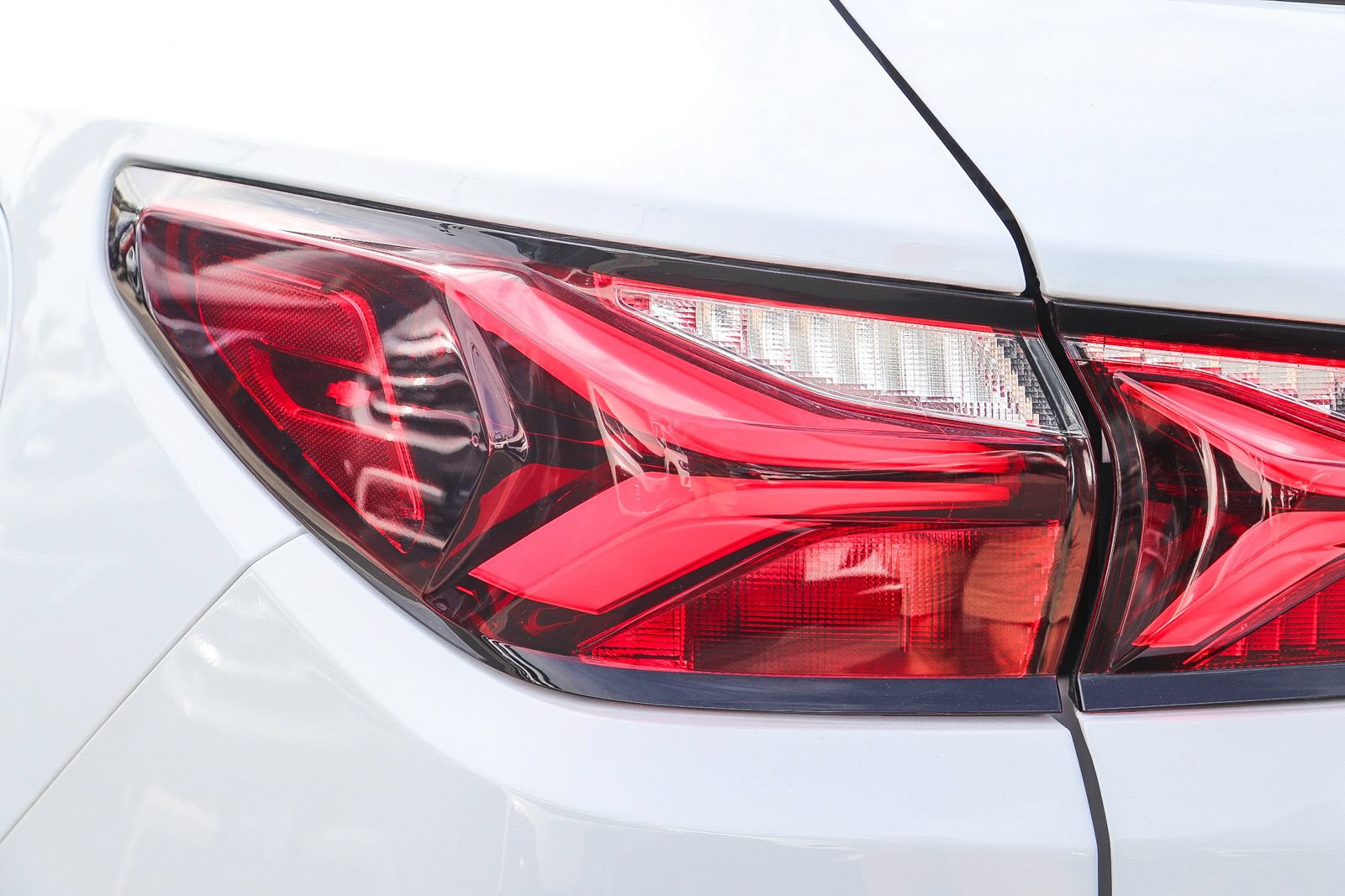 Used 2021 Chevrolet Blazer LT w/ Redline Edition FWD image 9