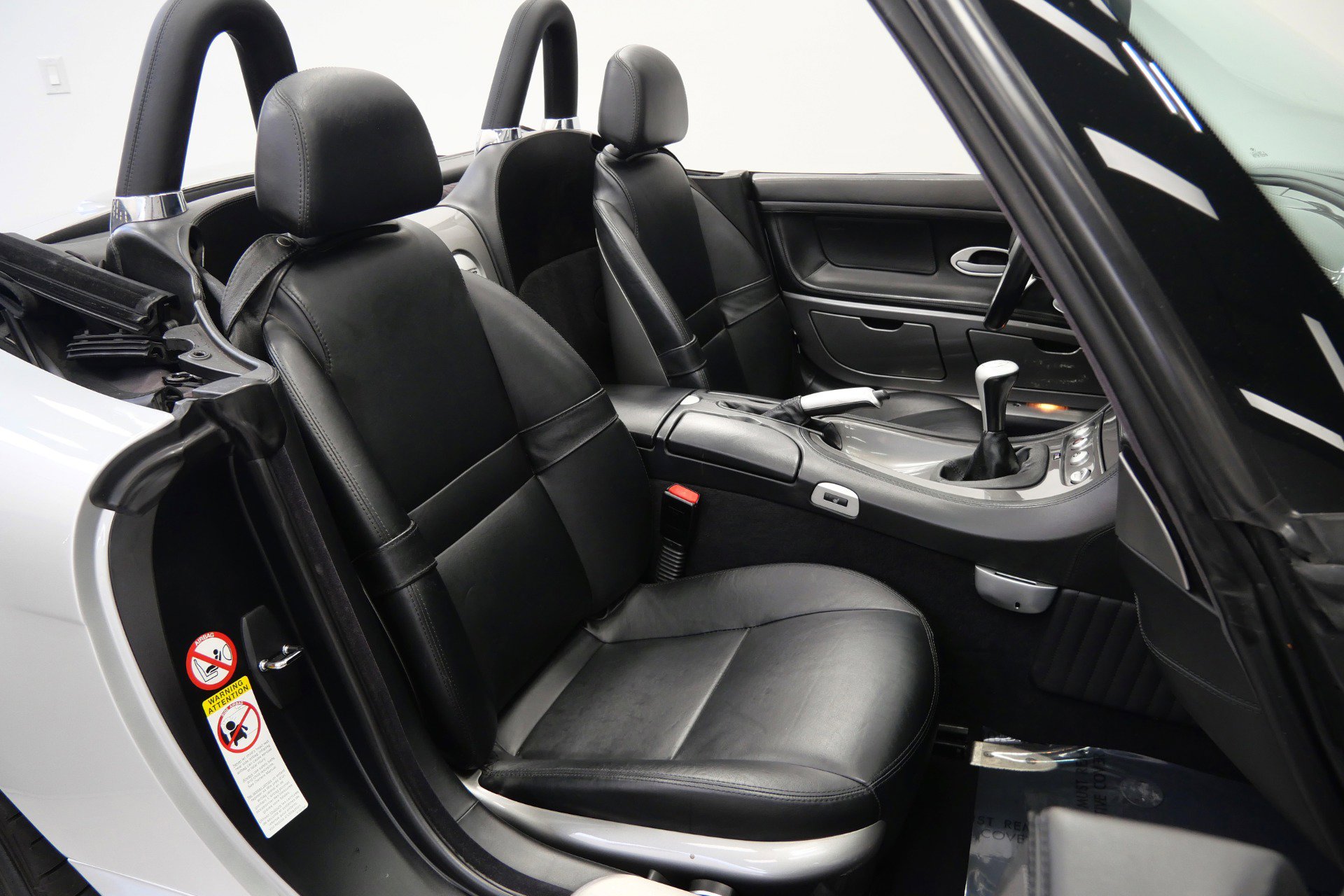 Used 2002 BMW Z8 RWD image 23