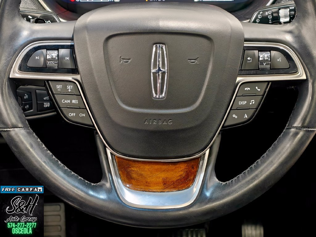 Used 2019 Lincoln Nautilus Select AWD/4WD image 5