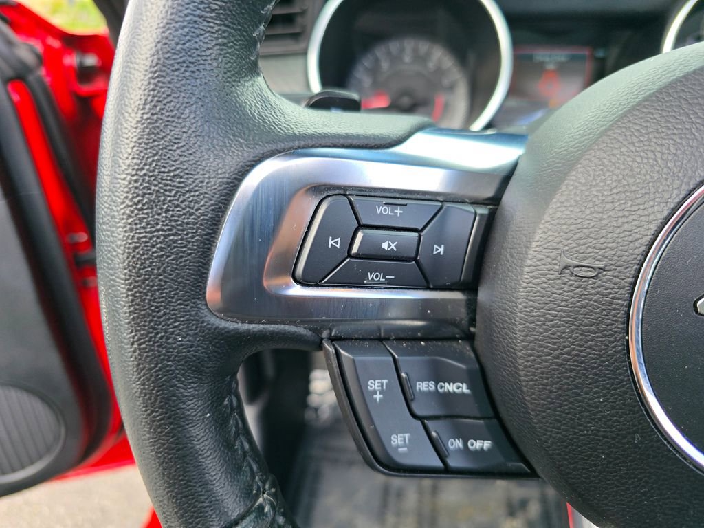 Used 2020 Ford Mustang Convertible image 20