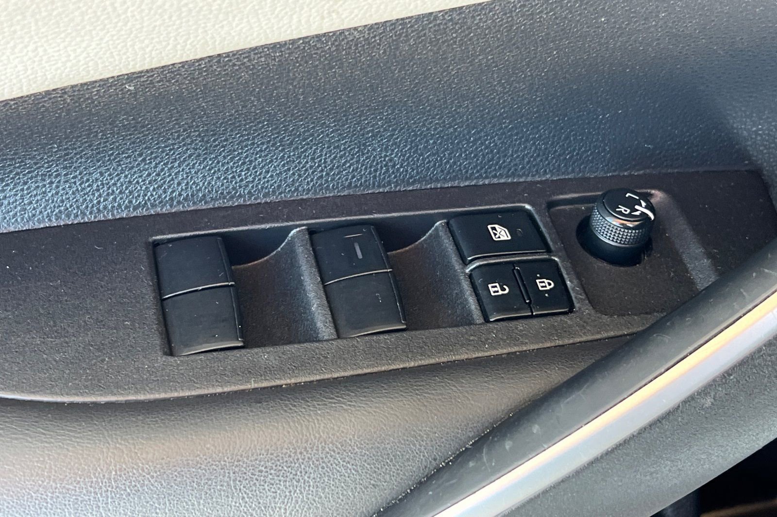 Certified 2022 Toyota Corolla SE image 14