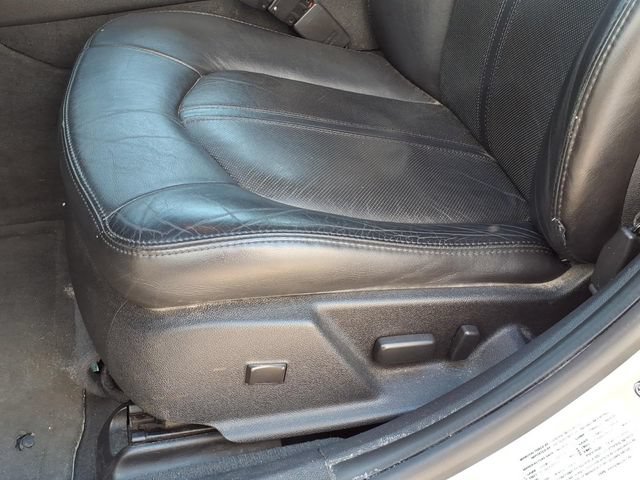 Used 2011 Cadillac CTS Luxury RWD image 19