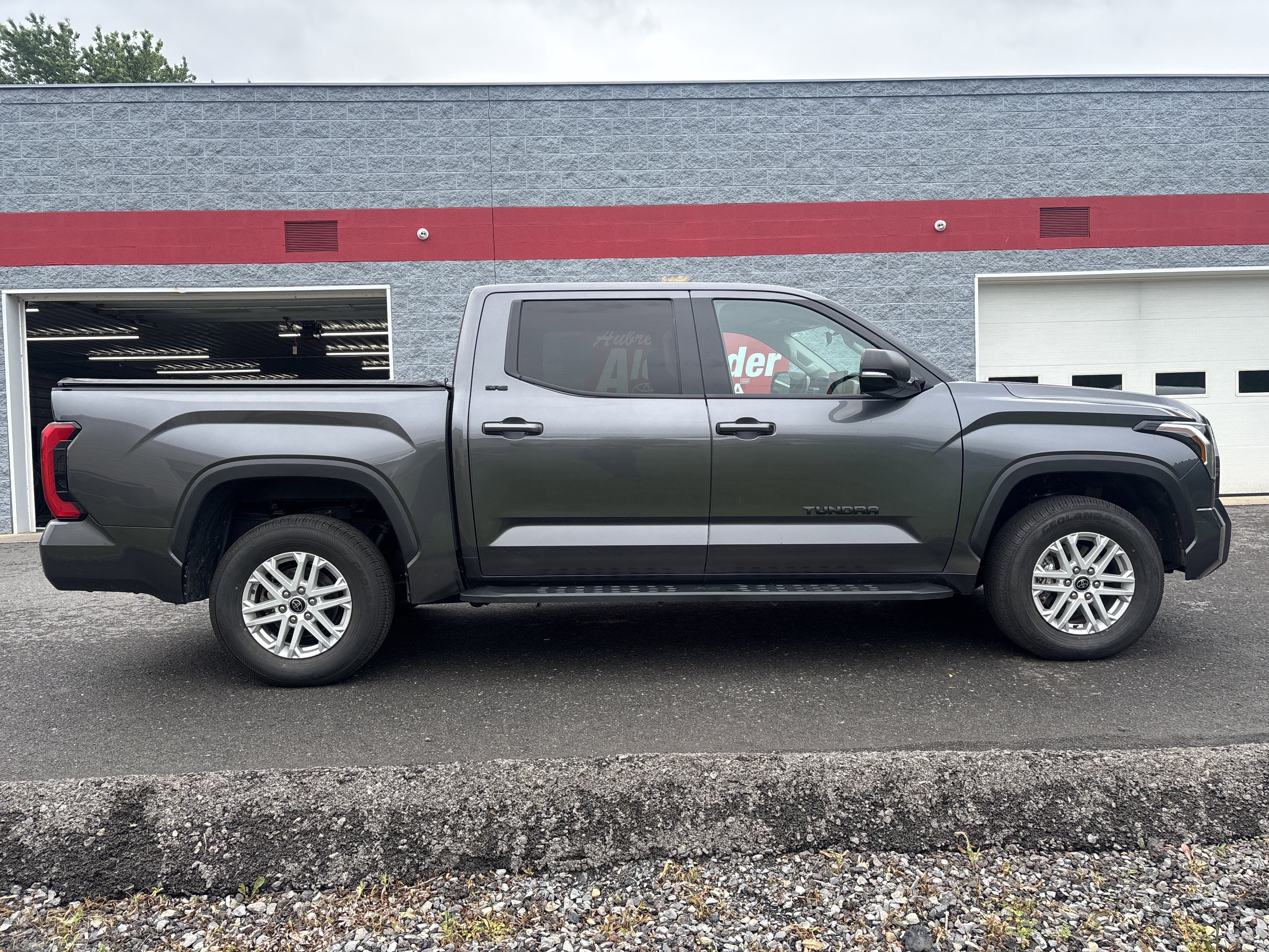 Used 2023 Toyota Tundra SR5 w/ SR5 Premium Package AWD/4WD image 2