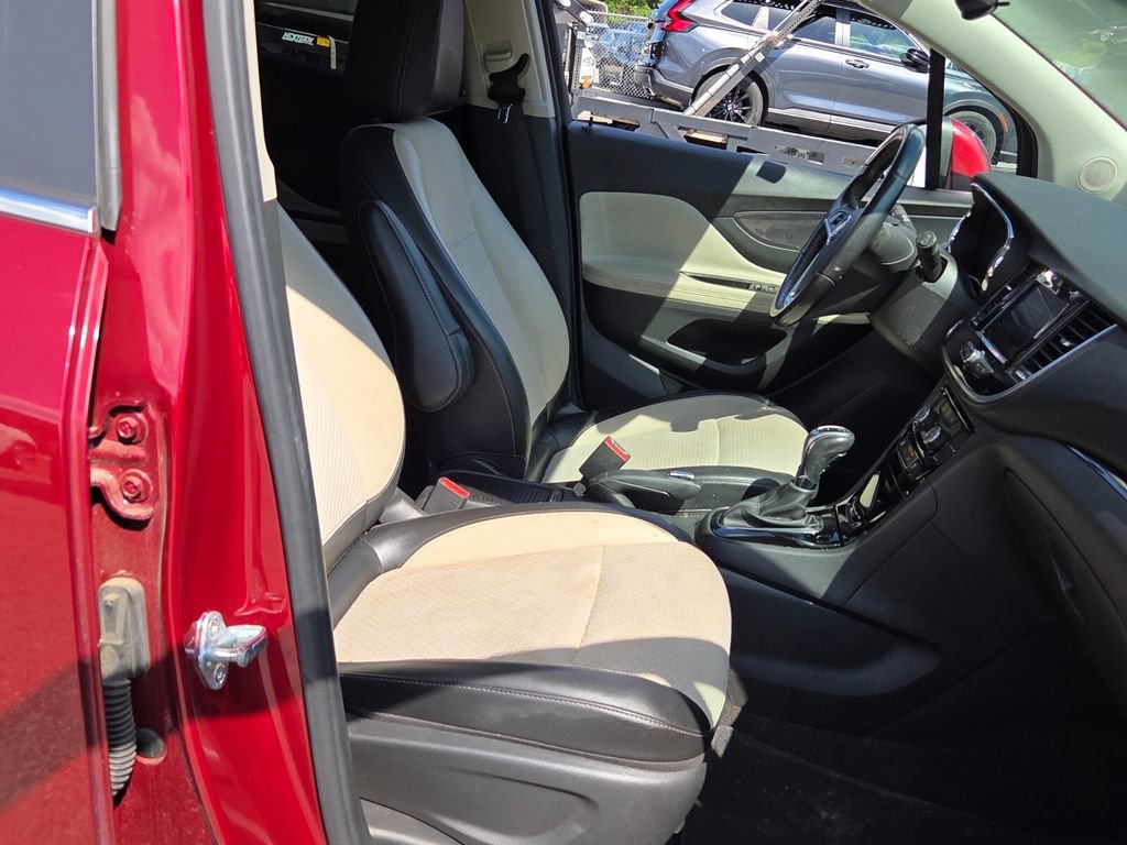 Certified 2022 Buick Encore Preferred w/ Safety Package AWD/4WD image 13