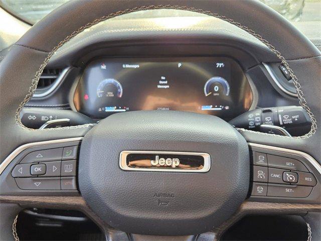 Used 2023 Jeep Grand Cherokee Limited image 22
