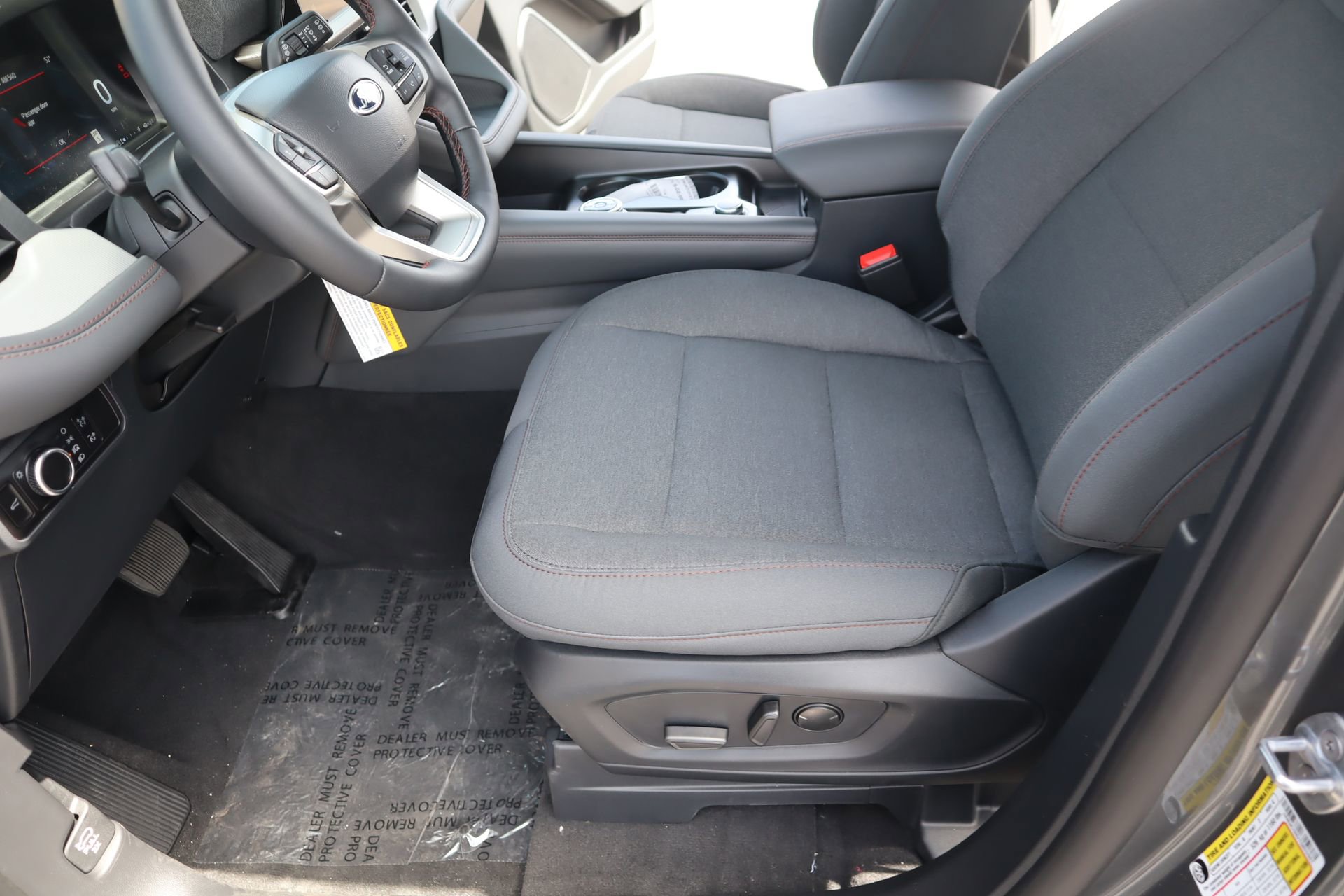 New 2026 Ford Explorer Active RWD image 12