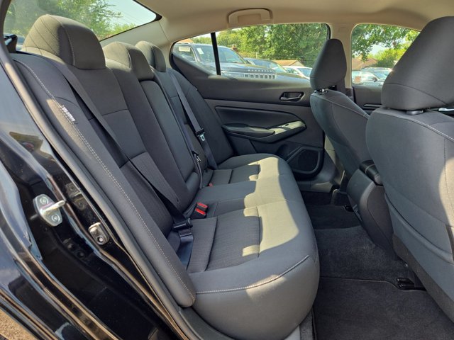 Used 2025 Nissan Altima 2.5 SV FWD image 23