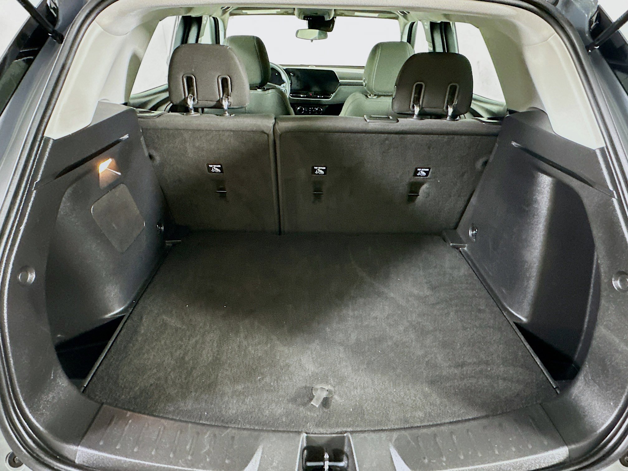 Used 2024 Chevrolet TrailBlazer LS image 27