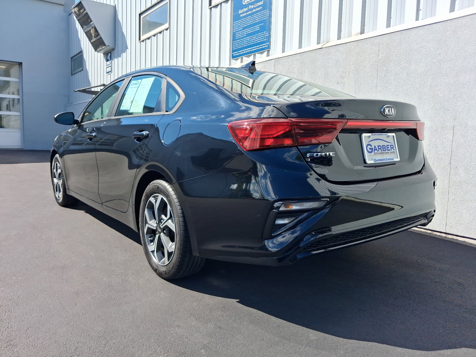 Used 2019 Kia Forte LXS FWD image 3
