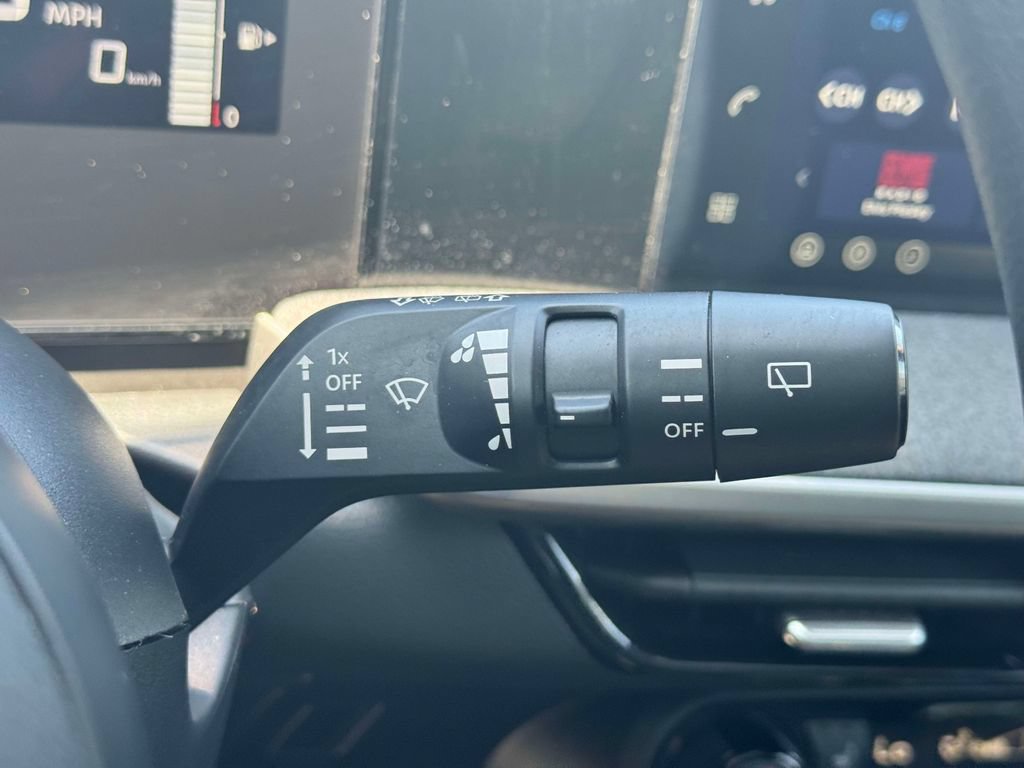 Used 2026 Nissan Kicks SV w/ SV Premium Package AWD/4WD image 22
