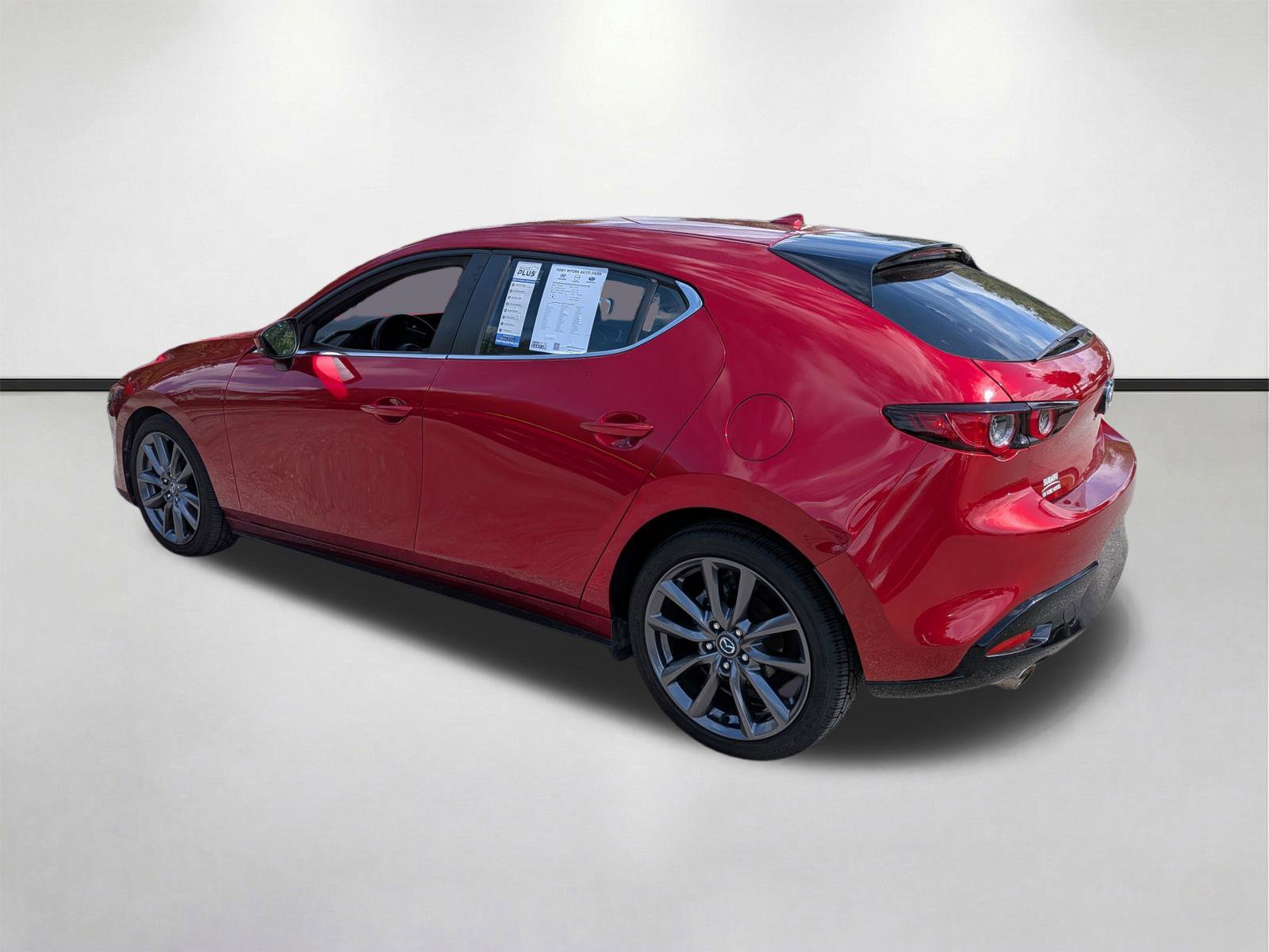 Used 2019 MAZDA MAZDA3 Hatchback w/ Preferred Package image 6