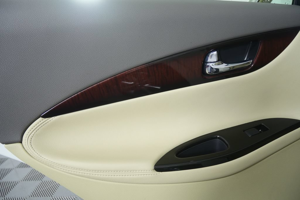 Used 2014 INFINITI QX50 Journey w/ Premium Package RWD image 13