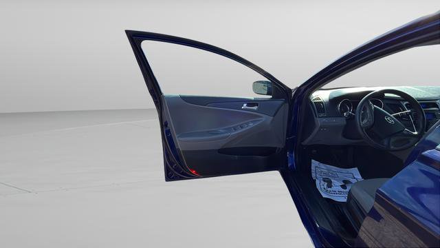 Used 2011 Hyundai Sonata GLS image 9