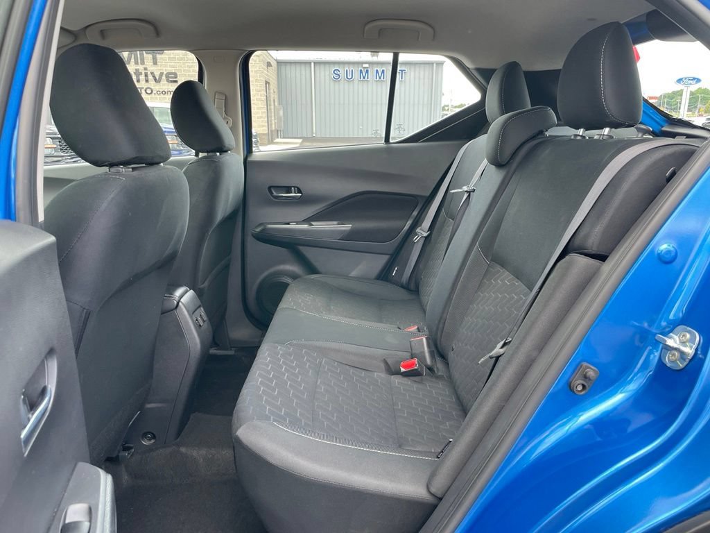 Used 2024 Nissan Kicks SV FWD image 7