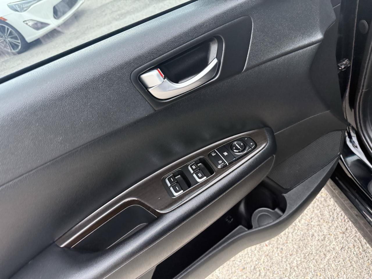 Used 2019 Kia Optima EX FWD image 12