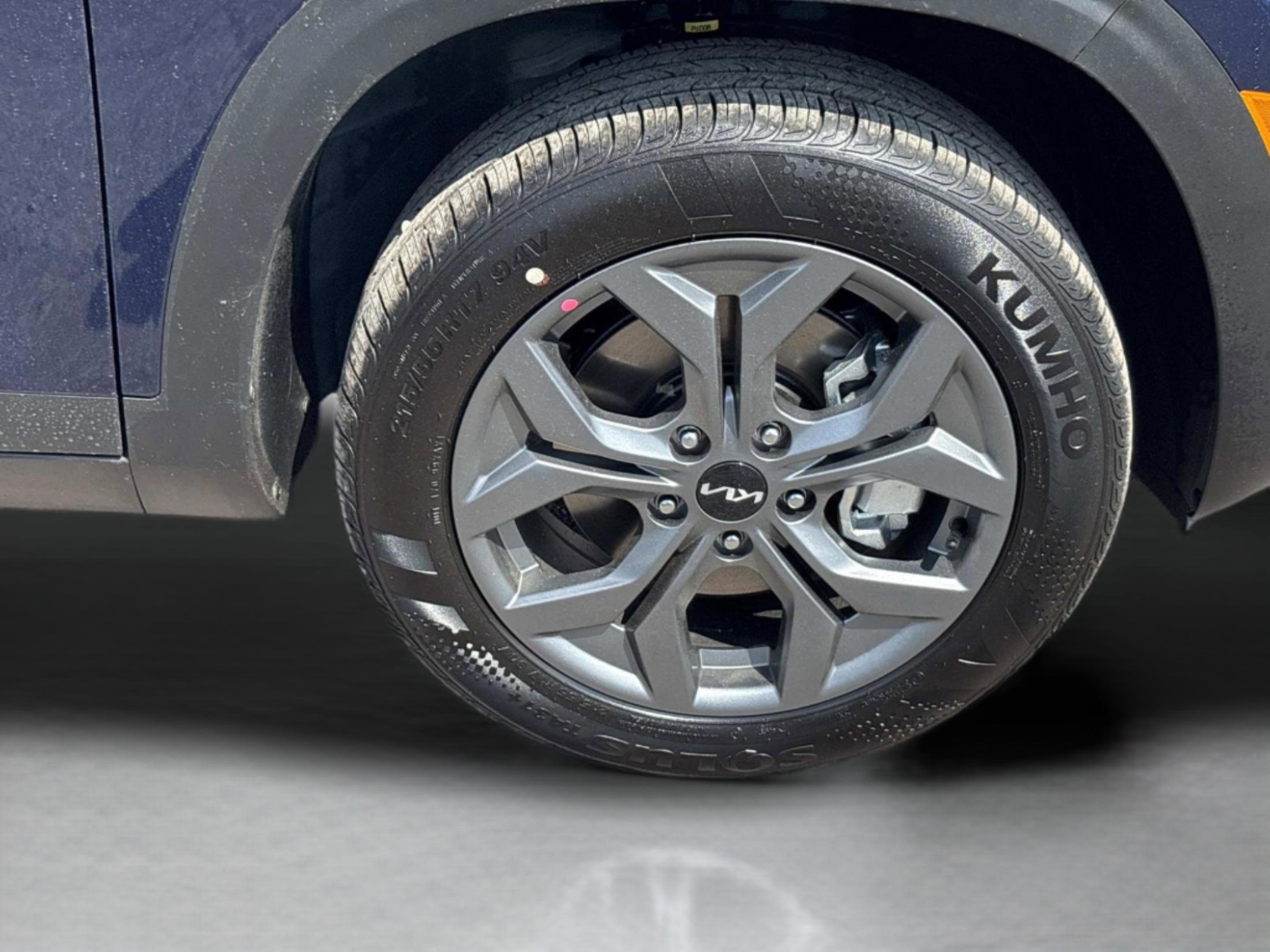 New 2026 Kia Seltos LX image 9