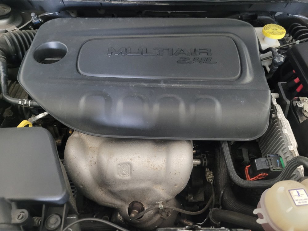 Used 2019 Jeep Cherokee Latitude Plus AWD/4WD image 30
