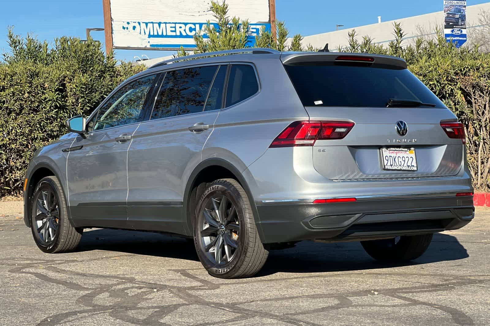 Used 2022 Volkswagen Tiguan SE image 7