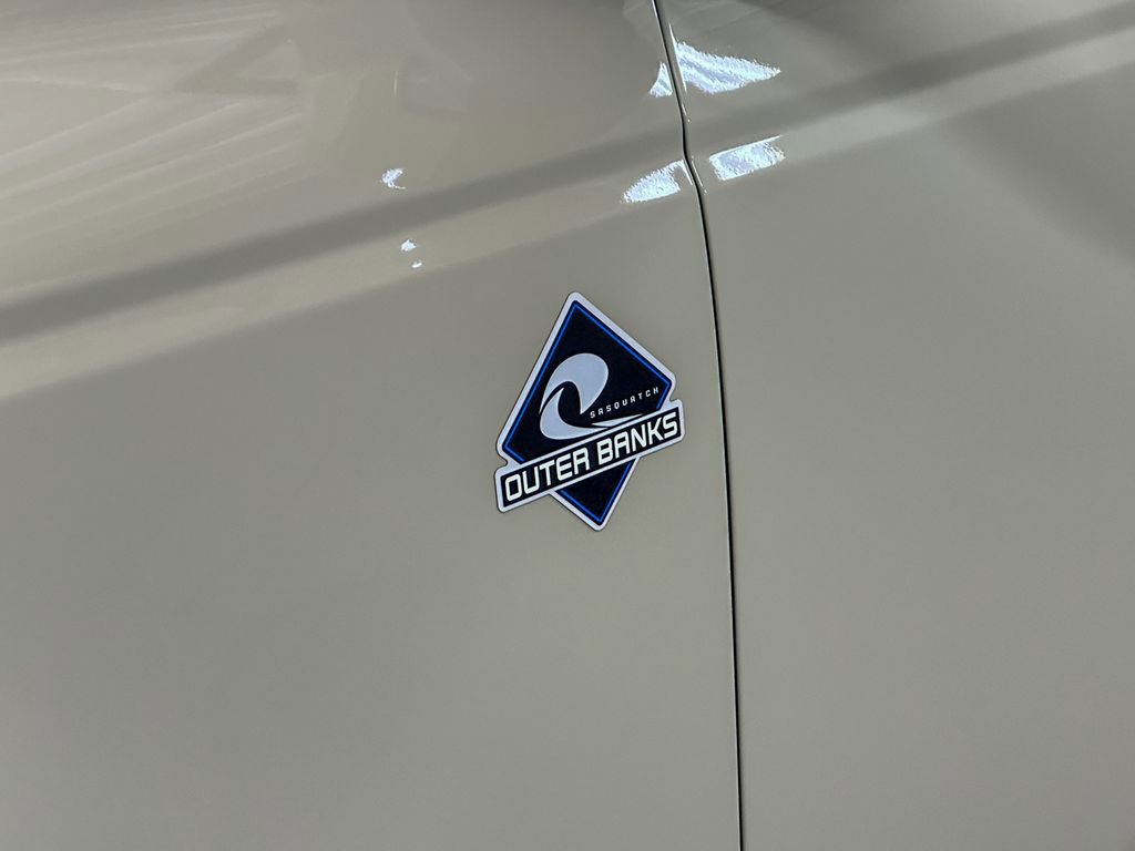 New 2025 Ford Bronco Outer Banks w/ Sasquatch Package image 16