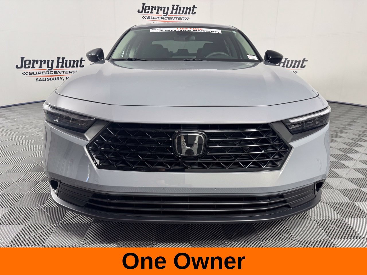 Used 2025 Honda Accord SE image 4