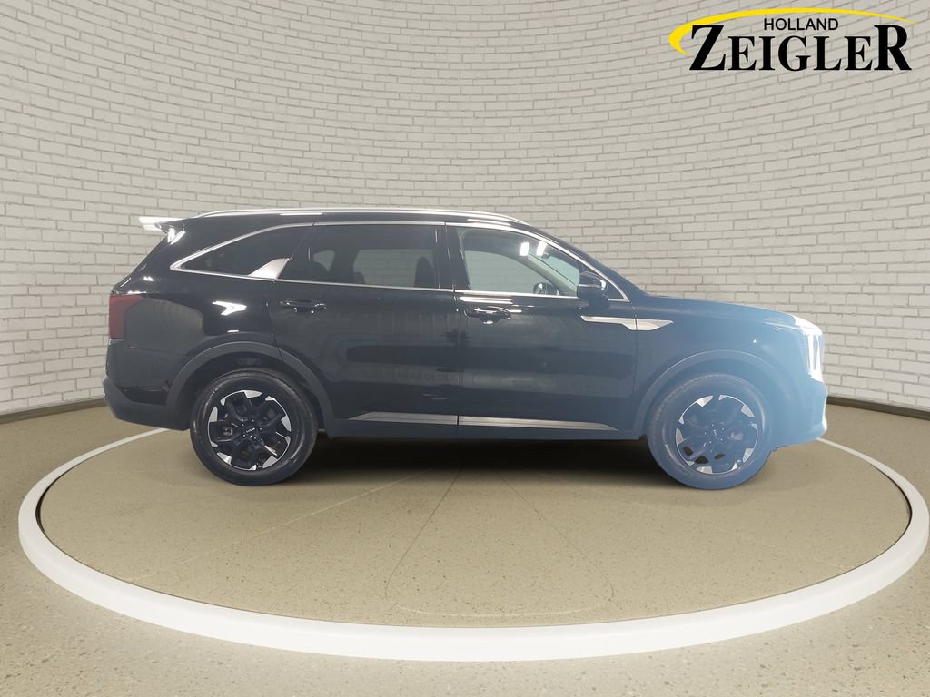 Used 2024 Kia Sorento S AWD/4WD image 4